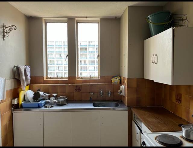 5 BEDROOM APARTMENT FOR SALE IN SUNNYSIDE